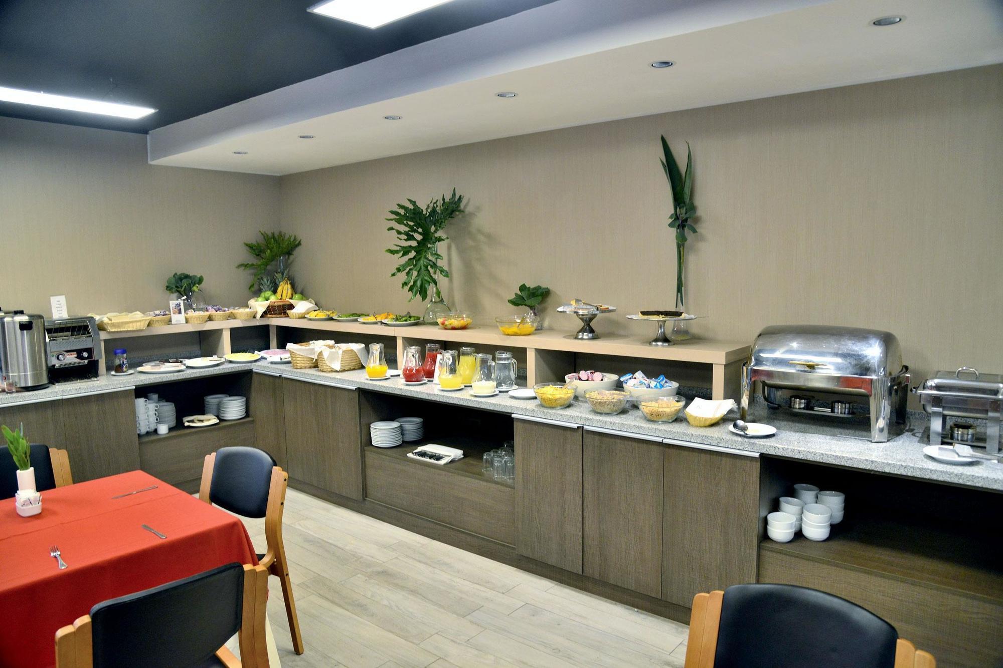 帕纳美丽嘉纳普罗维登西亚酒店 圣地亚哥 外观 照片